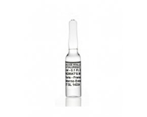 Dung dịch dưỡng da chứa axit hyaluronic giúp giữ ẩm, làm mềm mịn da, dùng cho da mặt