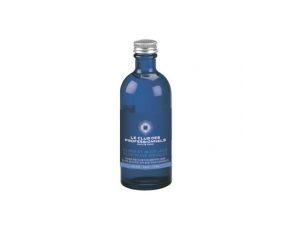 Elixir massage thư giãn chứa dầu hạt mè, dầu mầm lúa mì, chiết xuất hạt phỉ bổ sung dưỡng chất cho da nhạy cảm